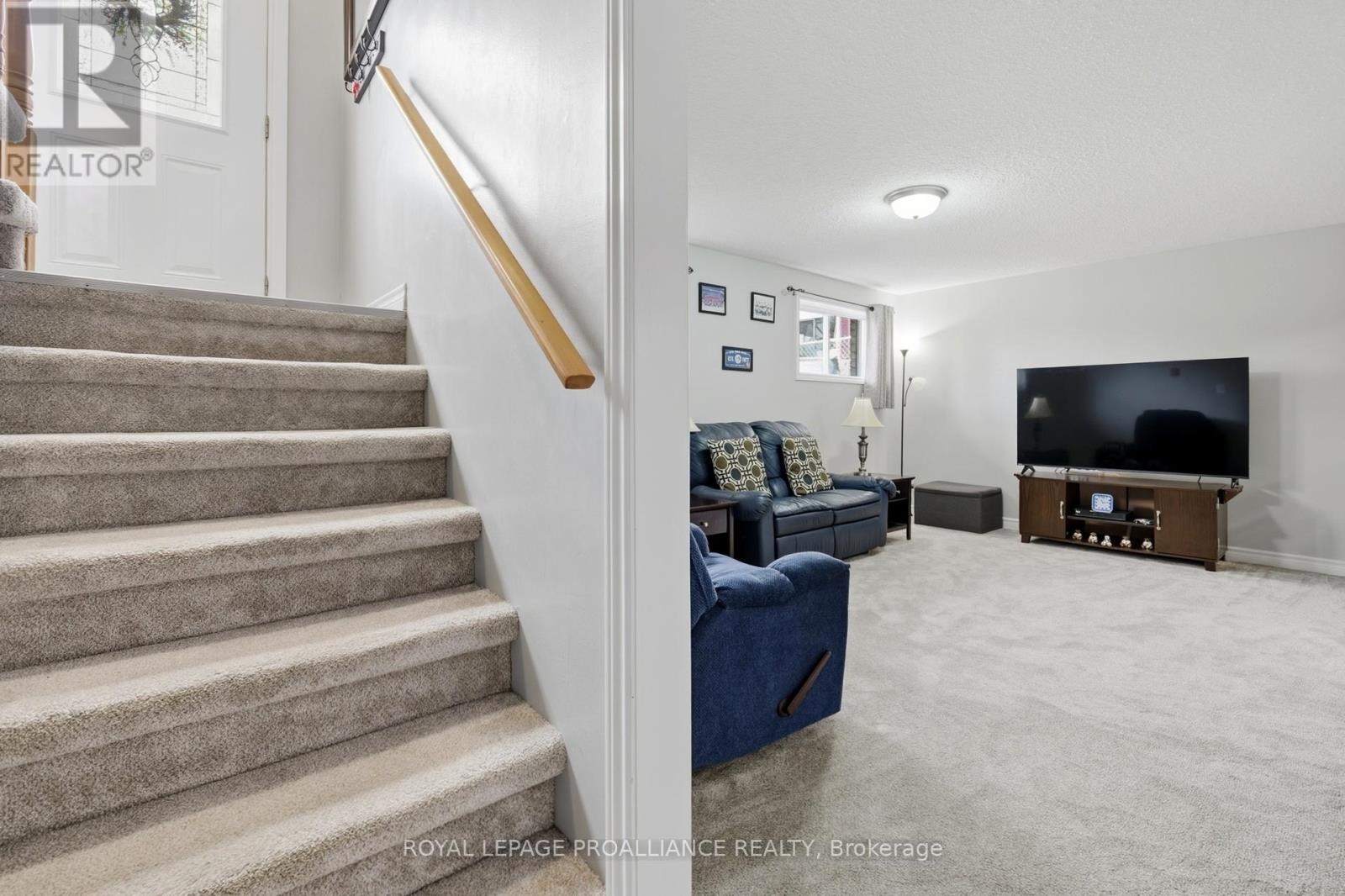 95 Centre Street, Quinte West, Ontario  K0K 2C0 - Photo 15 - X13096228