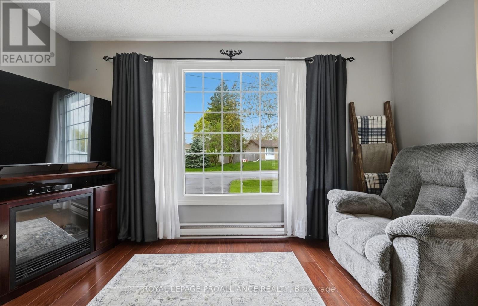 95 Centre Street, Quinte West, Ontario  K0K 2C0 - Photo 16 - X13096228