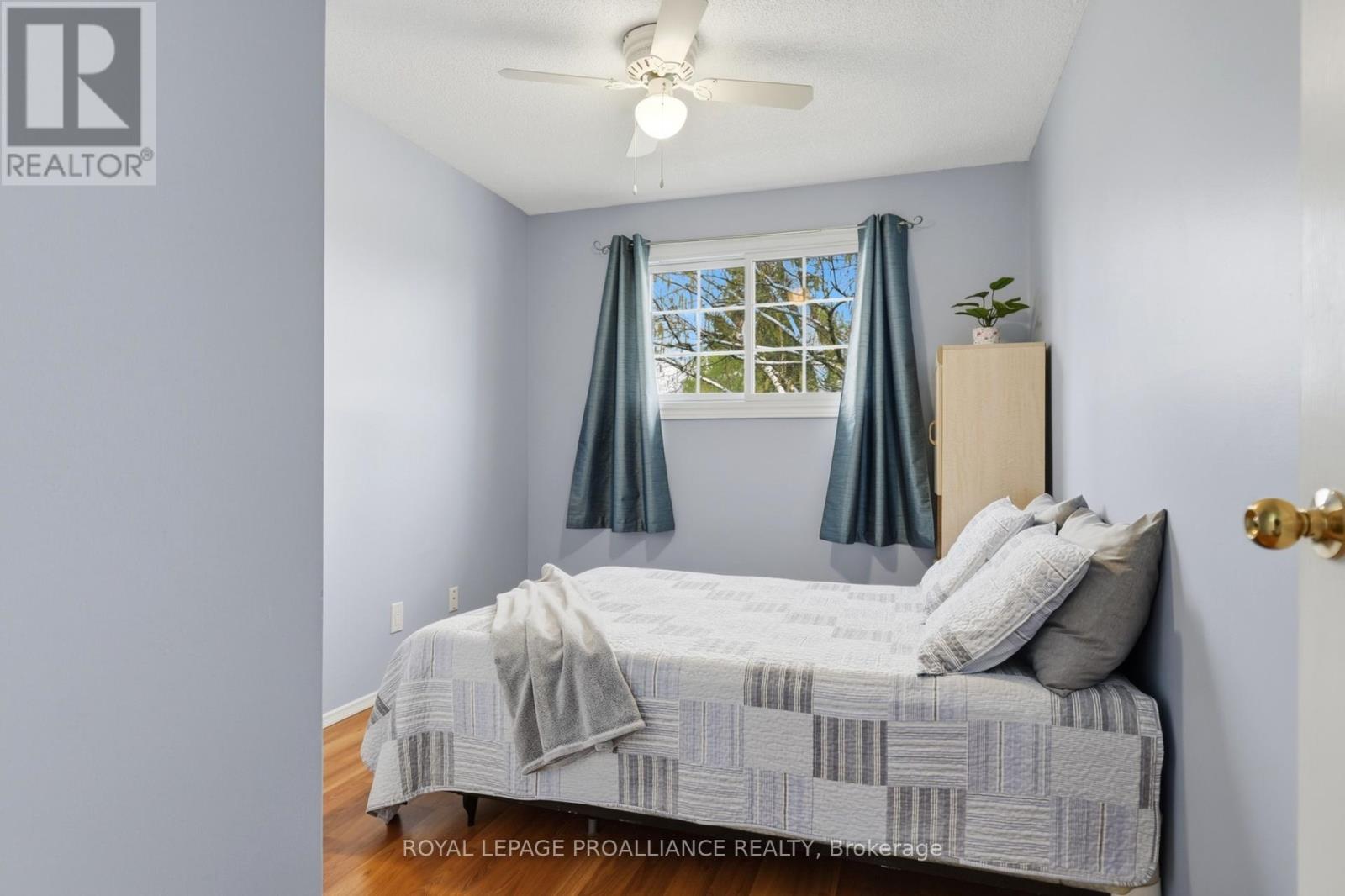 95 Centre Street, Quinte West, Ontario  K0K 2C0 - Photo 12 - X13096228