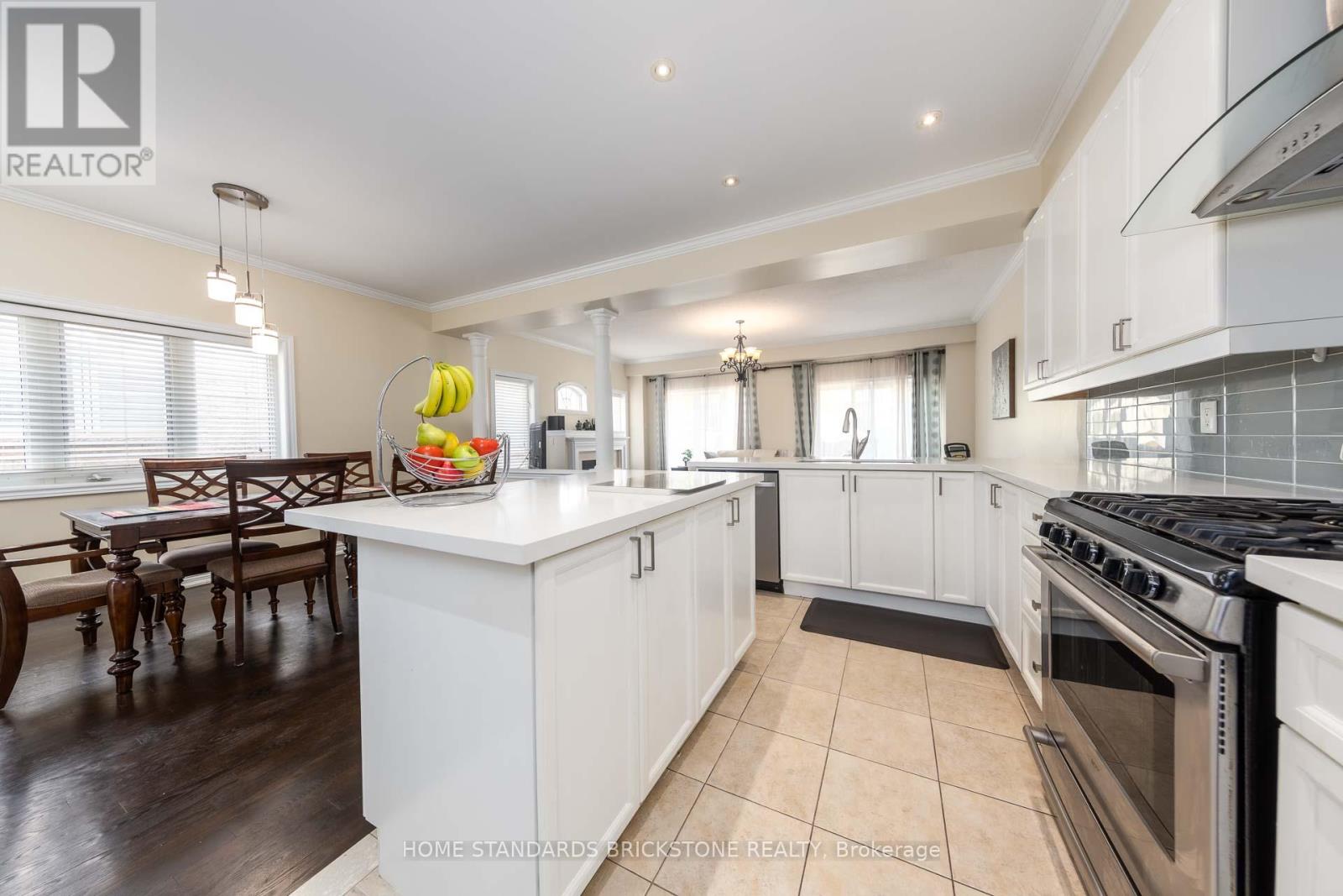 2445 Felhaber Crescent, Oakville, Ontario  L6H 7N8 - Photo 11 - W13106570