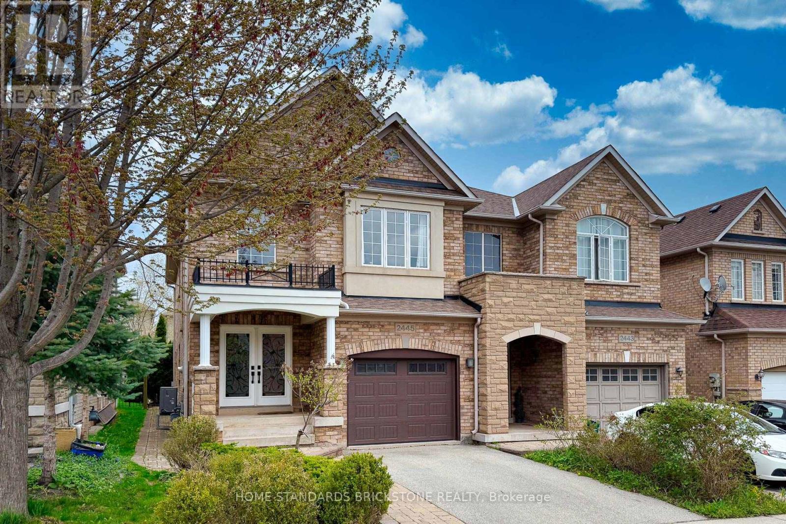 2445 Felhaber Crescent, Oakville, Ontario  L6H 7N8 - Photo 2 - W13106570