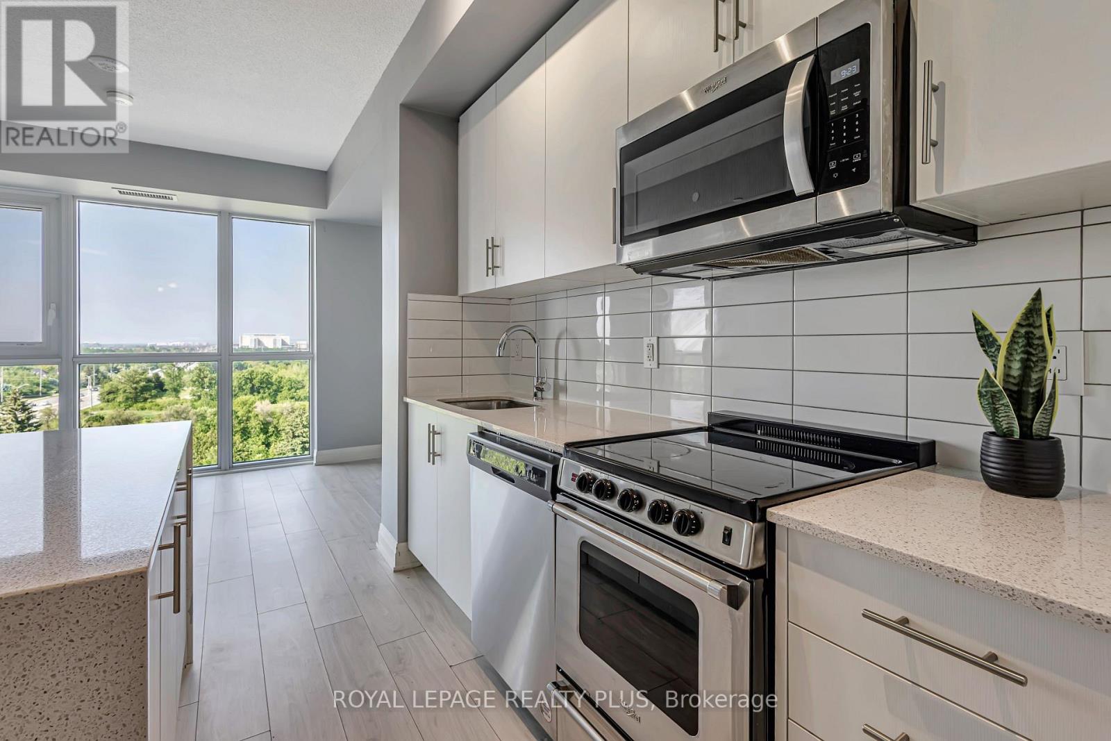 701 - 509 Dundas Street W, Oakville, Ontario  L6M 1L9 - Photo 9 - W13106592