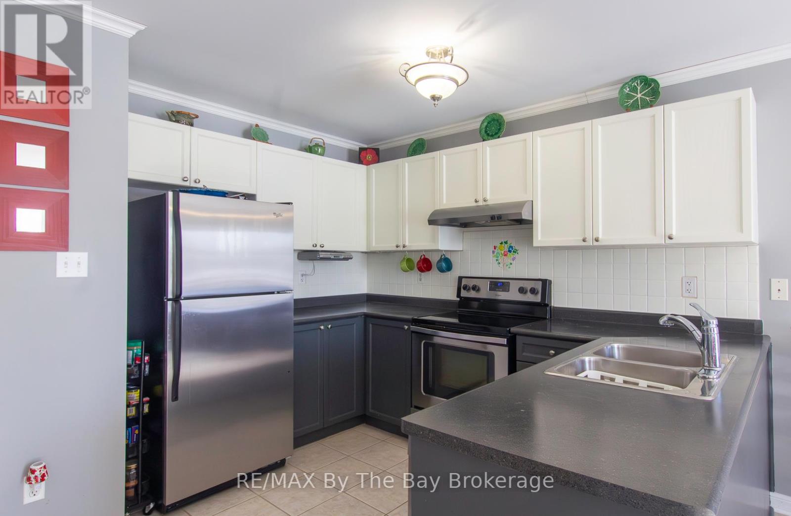 70 Rose Valley Way, Wasaga Beach, Ontario  L9Z 3C4 - Photo 4 - S12842954