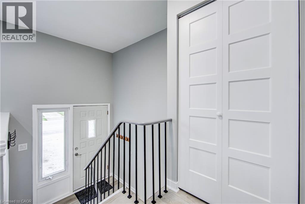 2367 Middlesmoor Crescent, Burlington, Ontario  L7P 3X4 - Photo 16 - 40826012
