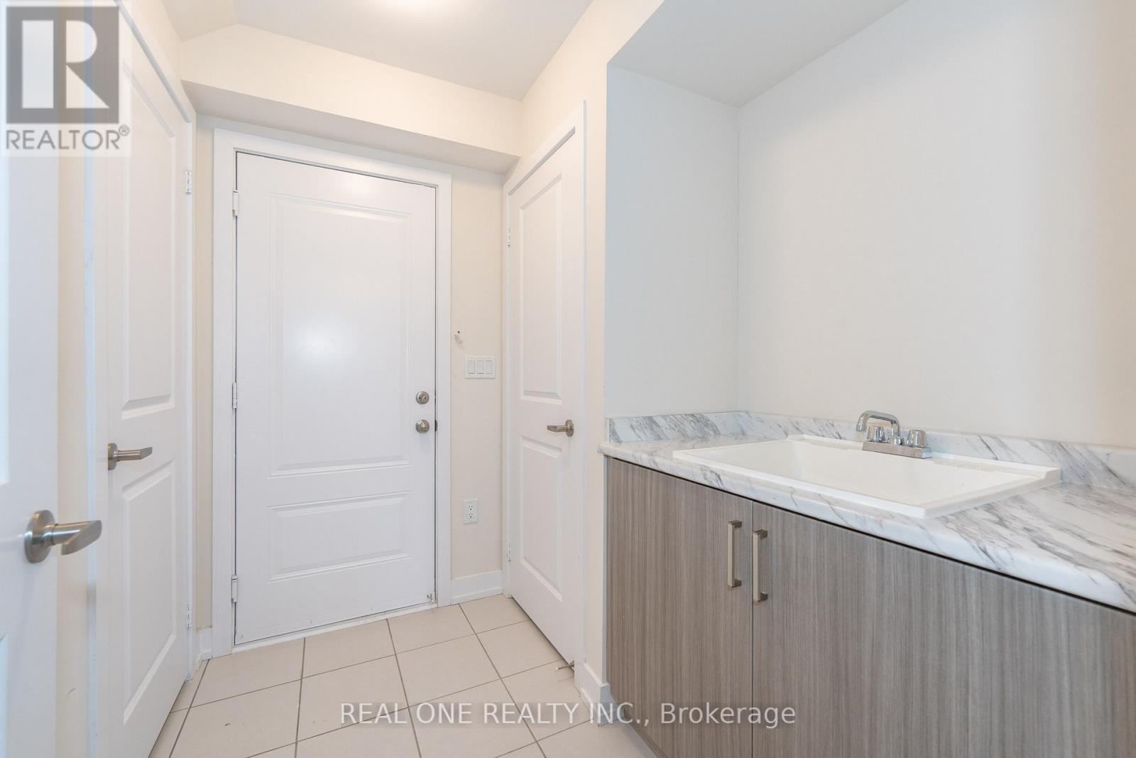 28 Credit Lane, Richmond Hill, Ontario  L4E 1G9 - Photo 34 - N13106610