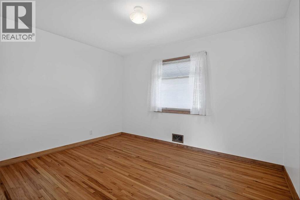 2416 38 Street SW, Calgary, Alberta  T3E 3E5 - Photo 15 - A2306341