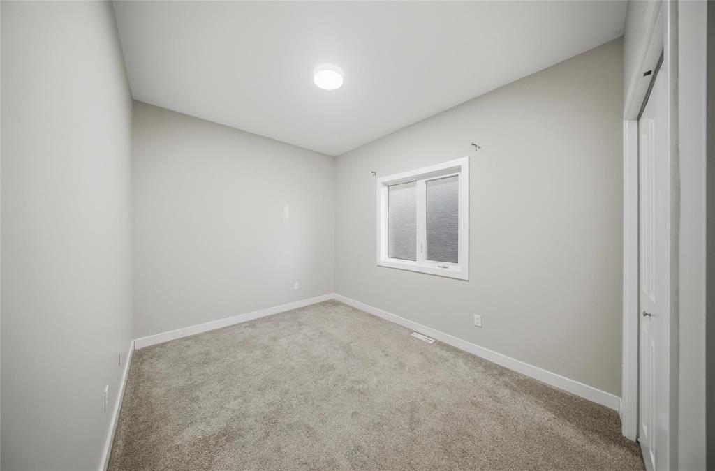 70 Sawka Bay, Winnipeg, Manitoba  R2R 3A6 - Photo 17 - 202609947
