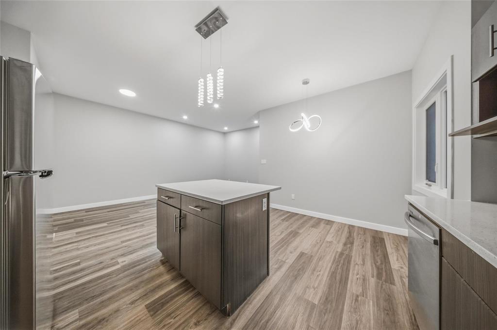 70 Sawka Bay, Winnipeg, Manitoba  R2R 3A6 - Photo 9 - 202609947
