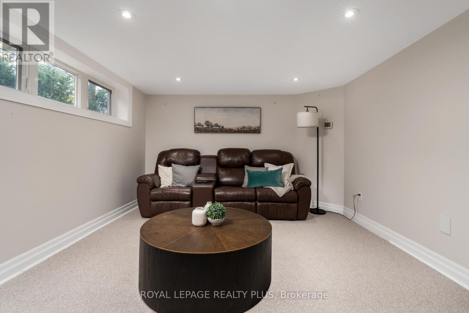 2184 Guthrie Lane, Mississauga, Ontario  L4Y 1W9 - Photo 38 - W12977720