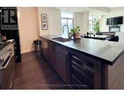 3901 - 33 SHORE BREEZE DRIVE, Toronto, Ontario