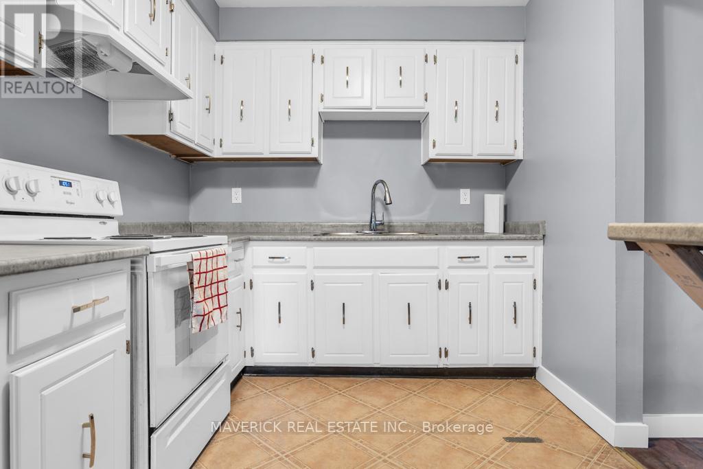 F - 308 Bluevale Street N, Waterloo, Ontario  N2J 4G3 - Photo 6 - X13106644