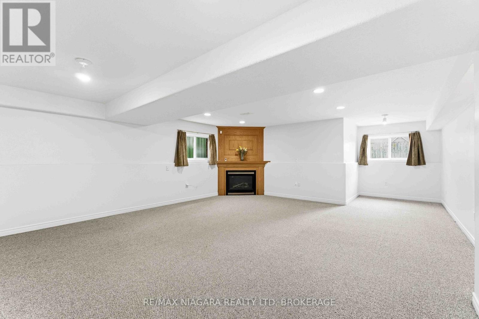 8253 Costabile Drive, Niagara Falls, Ontario  L2H 3L2 - Photo 13 - X13106652