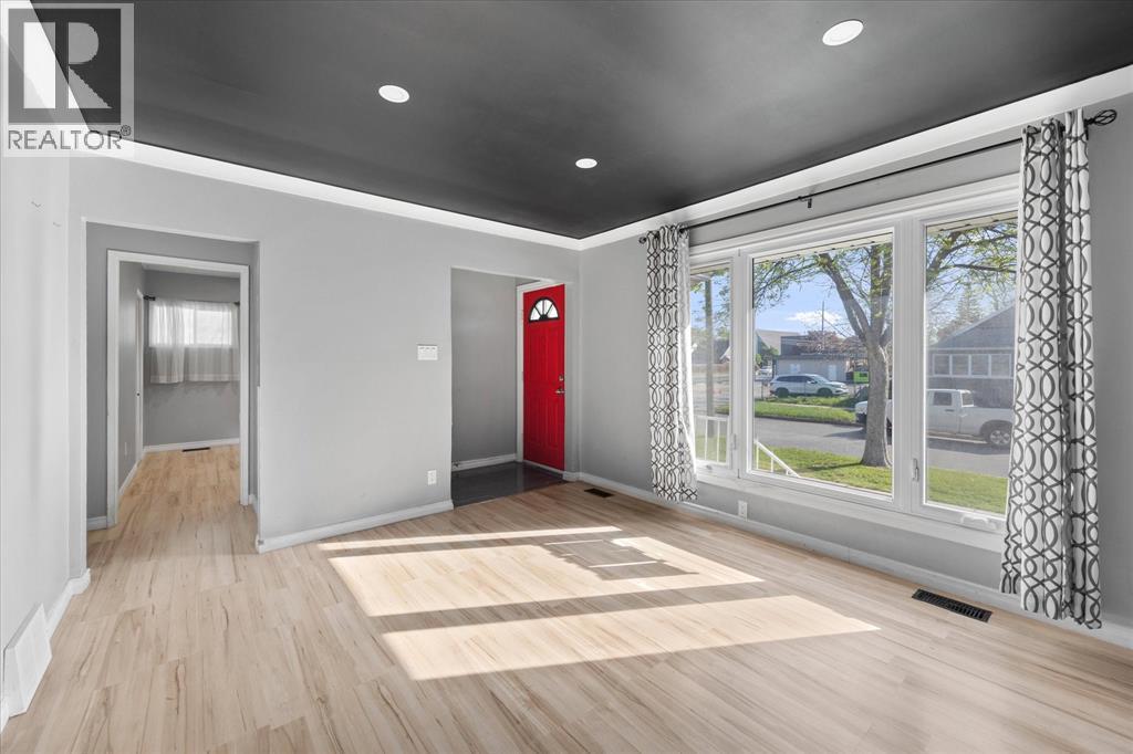 1515 Tourangeau ROAD Windsor Ontario Canada N8Y4J5 3