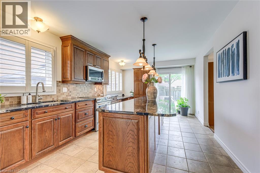 43 Niska Drive, Waterdown, Ontario  L0R 2H3 - Photo 13 - 40828184