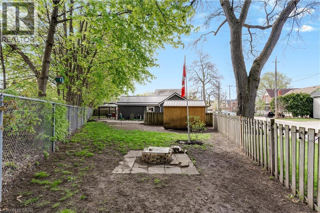 211 William Street, Brantford, Ontario  N3T 3L6 - Photo 29 - 40825058