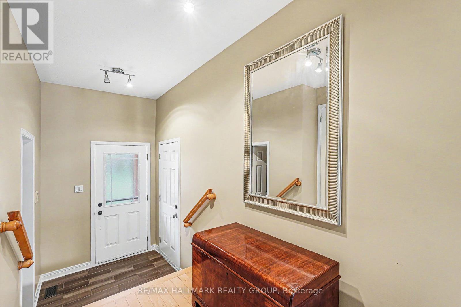 1055 Candlewood Street, Ottawa, Ontario  K4A 5E9 - Photo 5 - X13106650