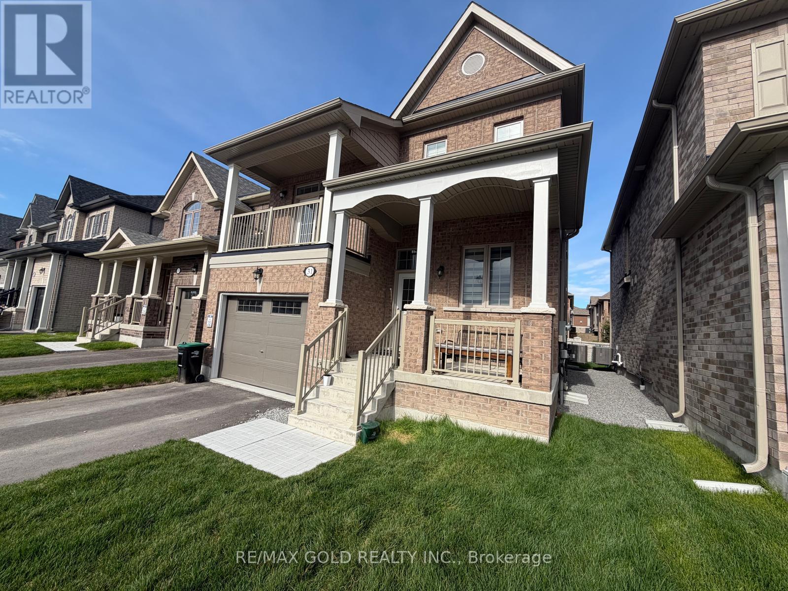 31 Lawrence D. Pridham Avenue, New Tecumseth, Ontario  L9R 0X1 - Photo 2 - N13106688