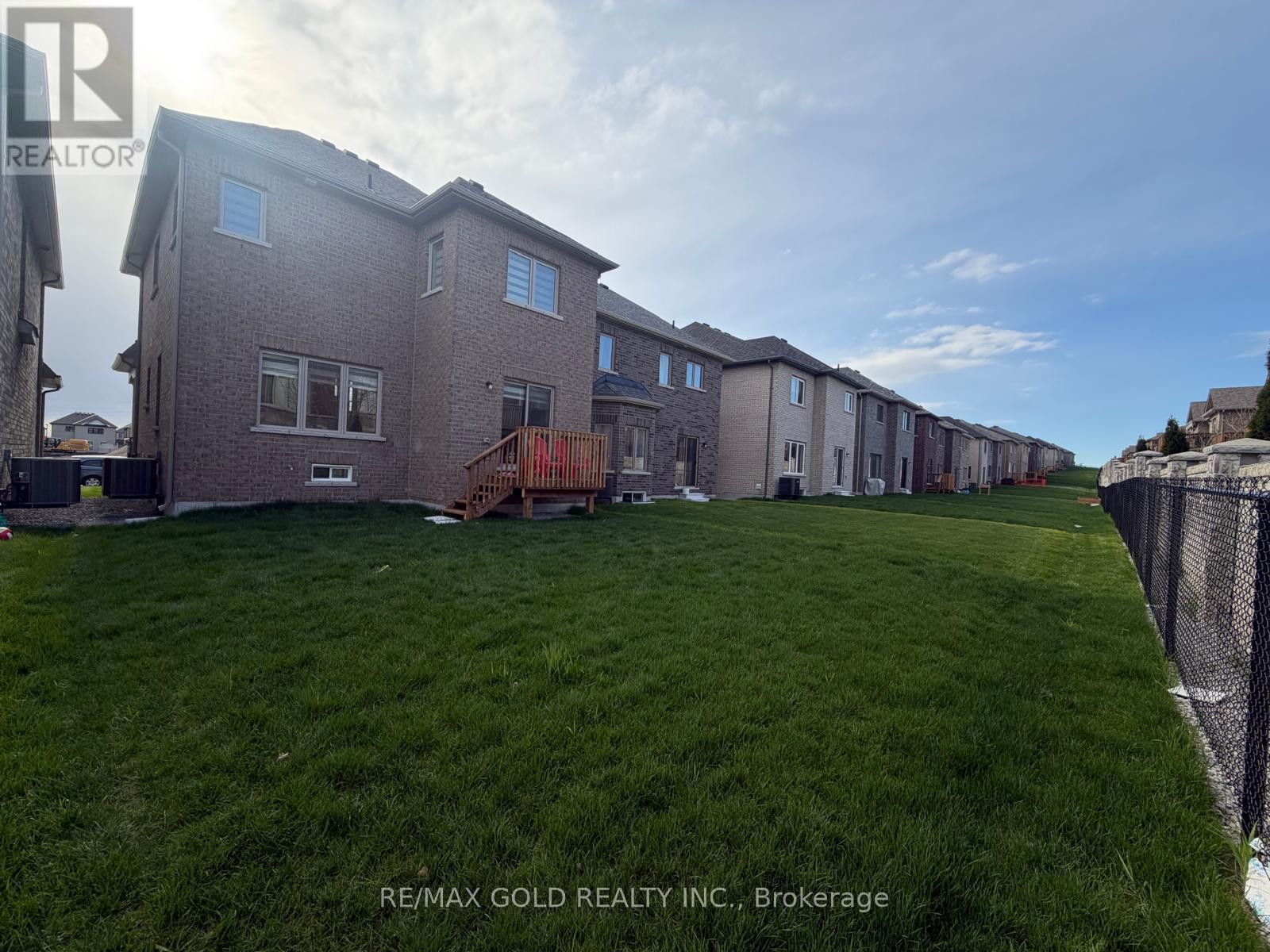 31 Lawrence D. Pridham Avenue, New Tecumseth, Ontario  L9R 0X1 - Photo 24 - N13106688