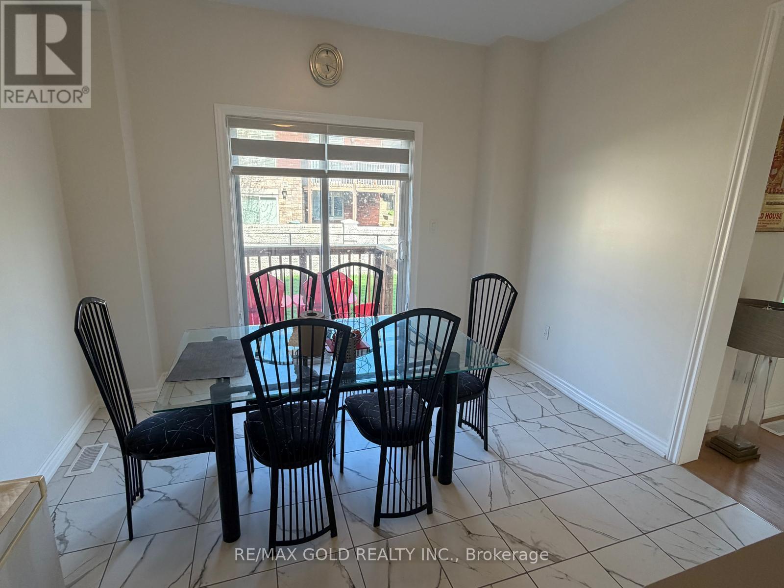 31 Lawrence D. Pridham Avenue, New Tecumseth, Ontario  L9R 0X1 - Photo 8 - N13106688