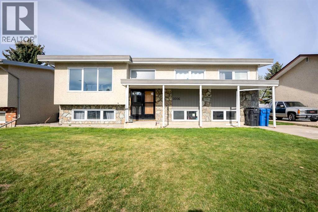 2006 20 Street N, Lethbridge, Alberta  T1H 4B4 - Photo 1 - A2309476