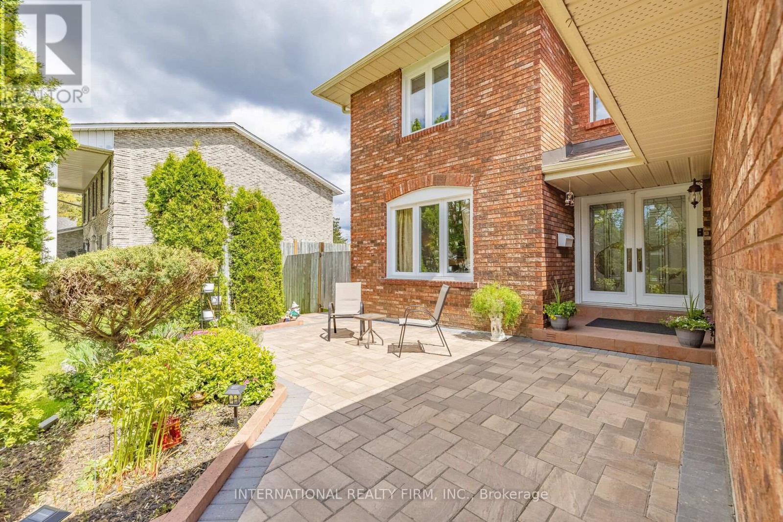 1236 Fleet Street, Mississauga, Ontario  L5H 3P5 - Photo 4 - W13106646