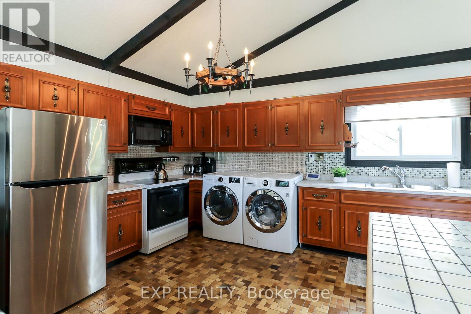 104 Kinsey Place, Blue Mountains, Ontario  L9Y 0R4 - Photo 40 - X13106648
