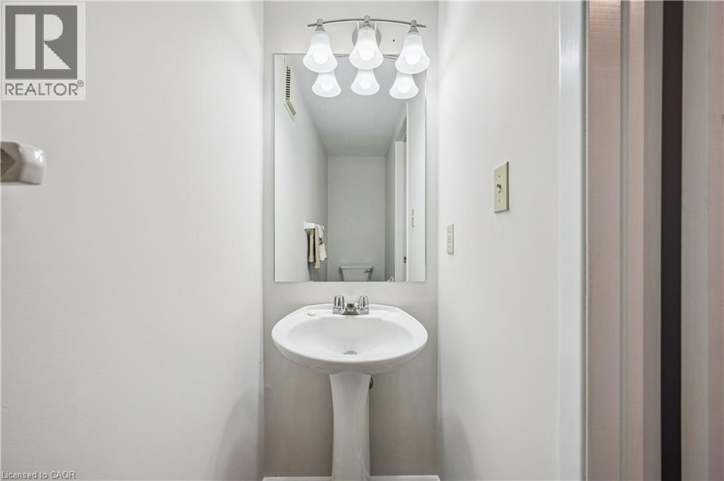 205 Highland Crescent Unit# 35, Kitchener, Ontario  N2M 5L7 - Photo 12 - 40828772