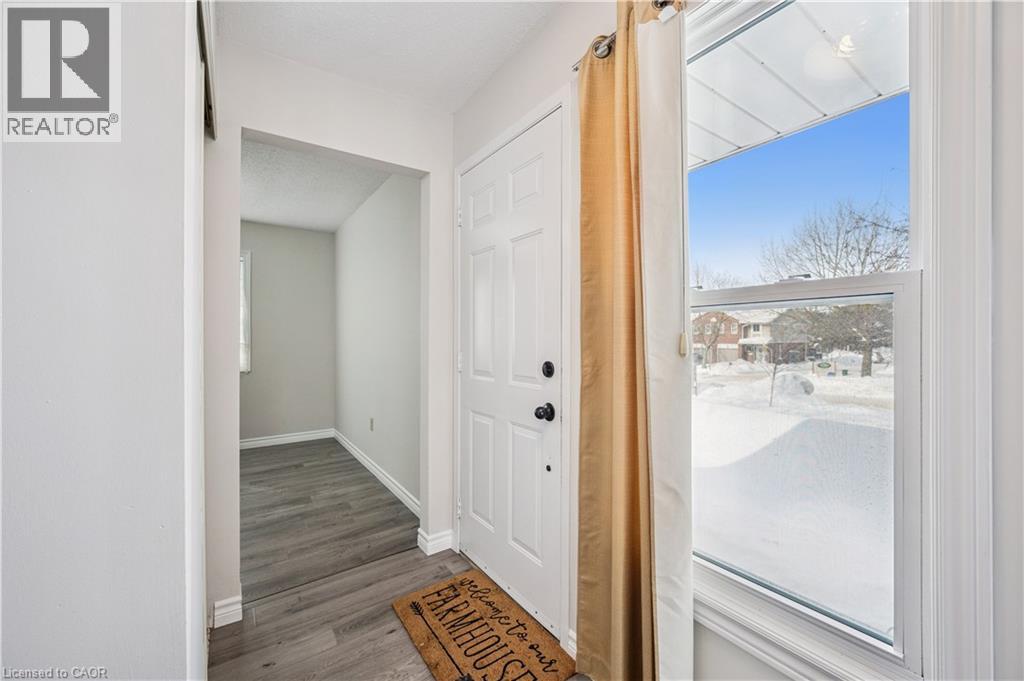 205 Highland Crescent Unit# 35, Kitchener, Ontario  N2M 5L7 - Photo 2 - 40828772