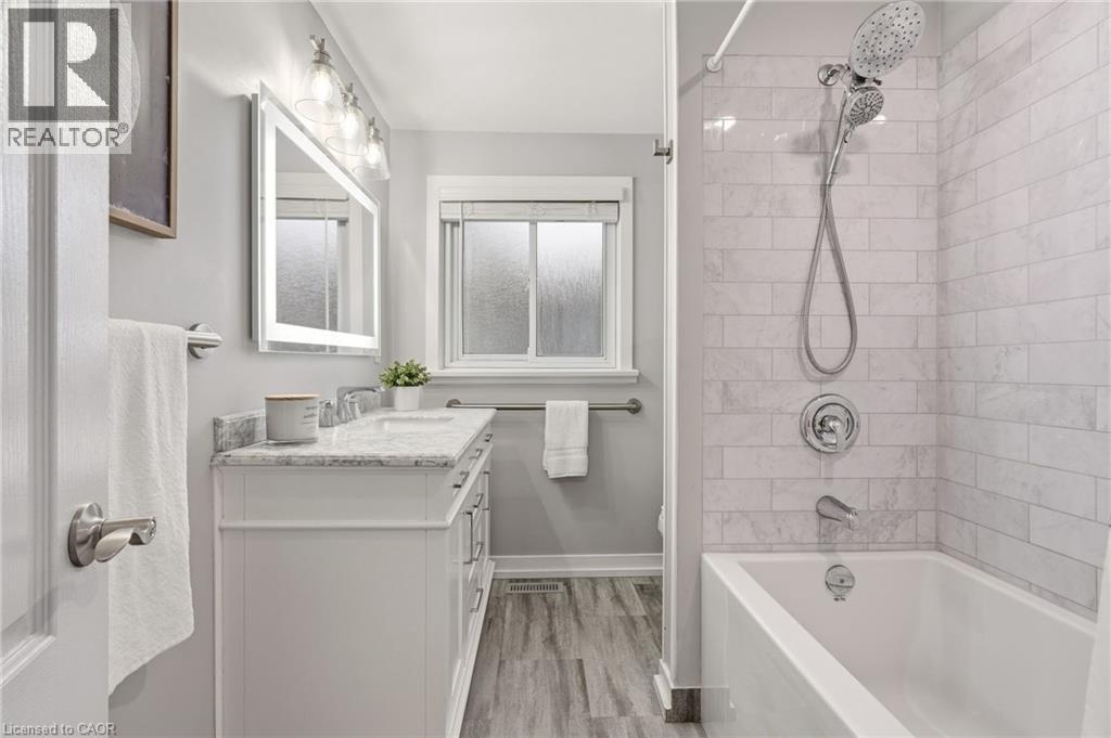 694 Mullin Way, Burlington, Ontario  L7L 4J7 - Photo 31 - 40823294