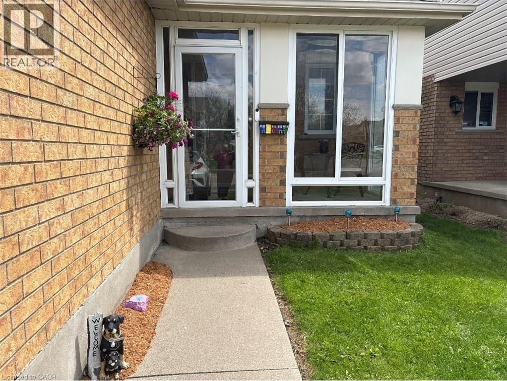 36 Lilywood Drive, Cambridge, Ontario  N1P 1G9 - Photo 2 - 40828761
