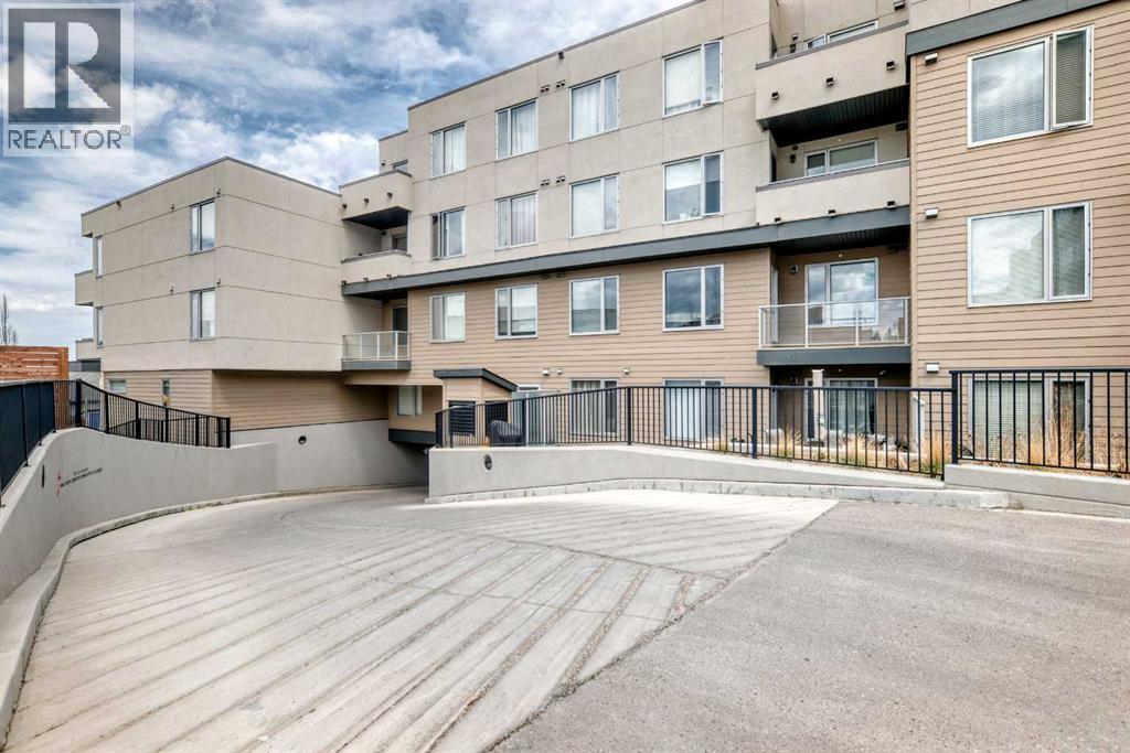 402, 30 Shawnee Common Sw, Calgary, Alberta  T2Y 0R1 - Photo 31 - A2303969