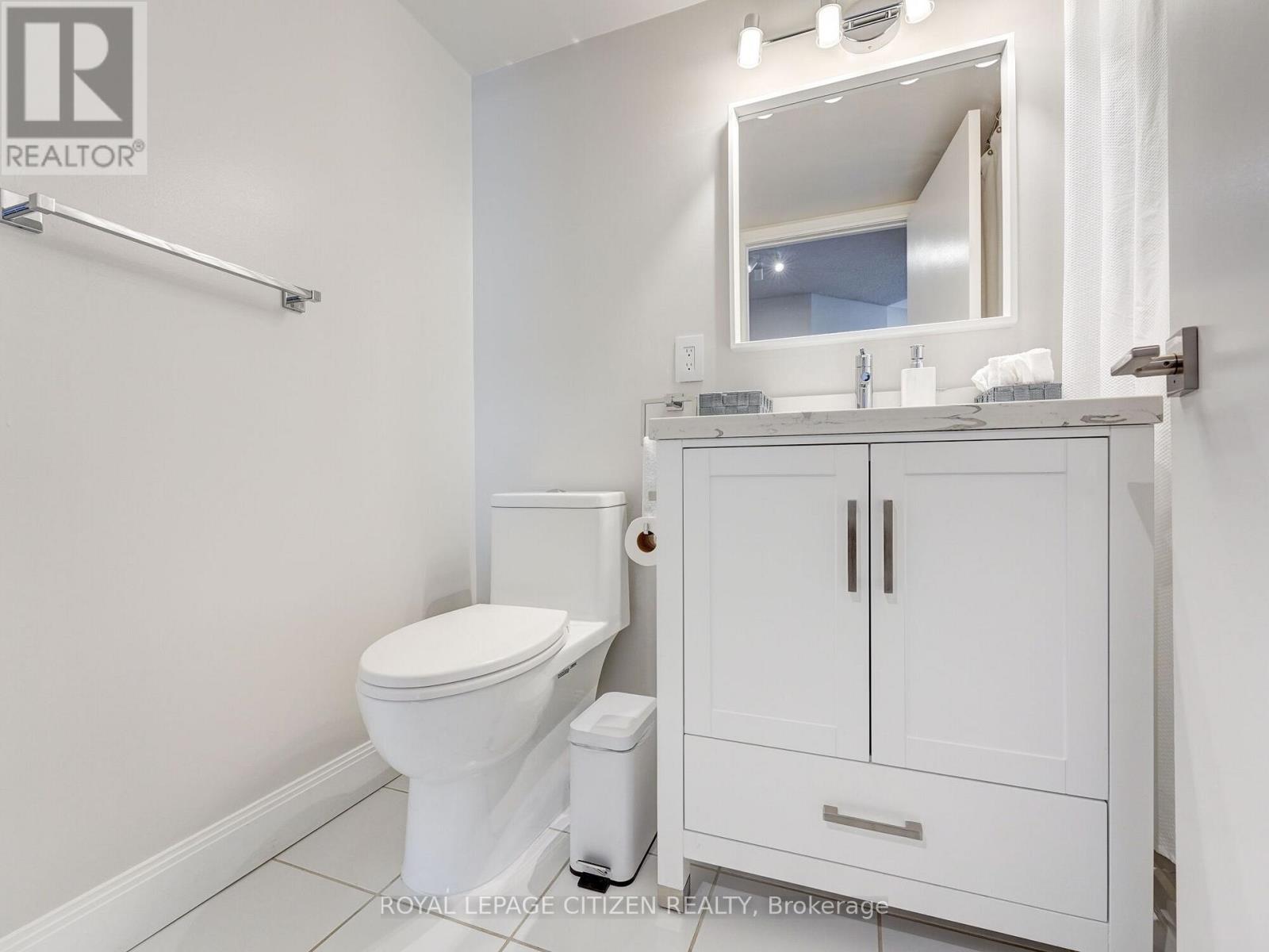 3008 - 2191 Yonge Street, Toronto, Ontario  M4S 3H8 - Photo 8 - C13106722
