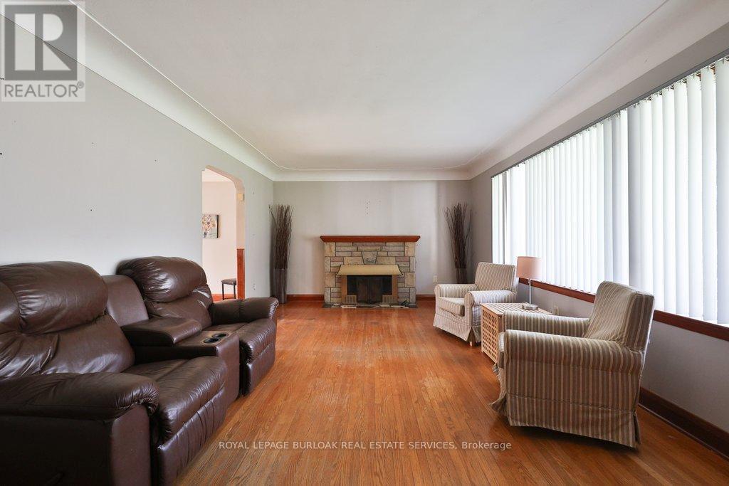 759 King Road, Burlington, Ontario  L7T 3K7 - Photo 7 - W13041778