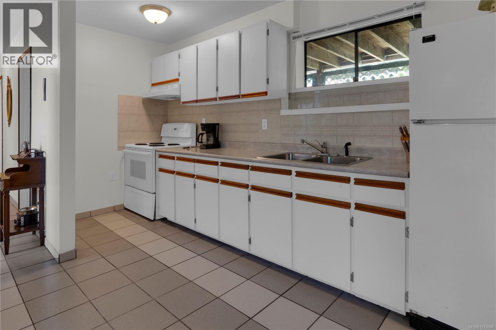 7937 Southwind Dr, Lantzville, British Columbia  V0R 2H0 - Photo 21 - 1033688