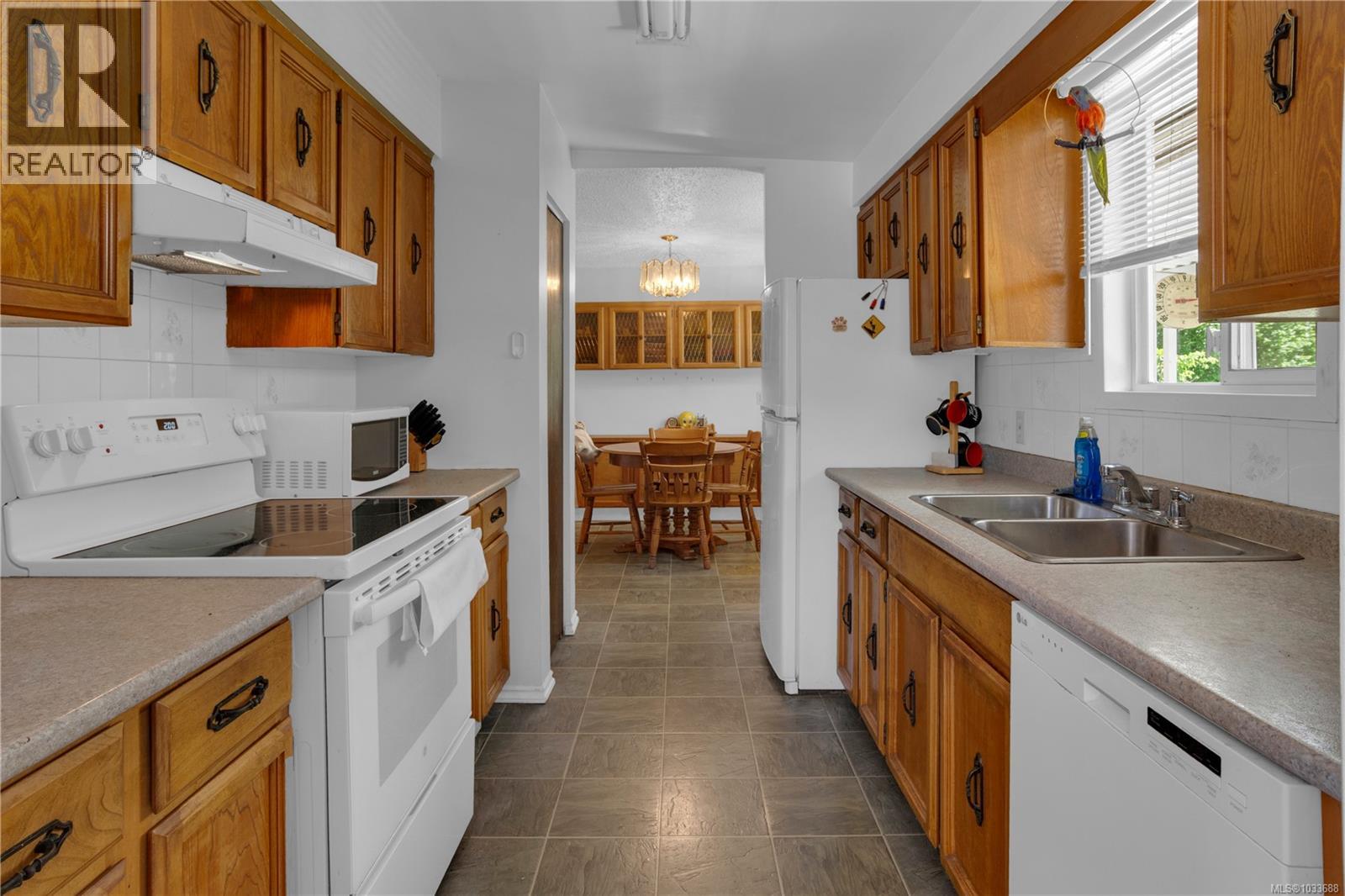 7937 Southwind Dr, Lantzville, British Columbia  V0R 2H0 - Photo 9 - 1033688