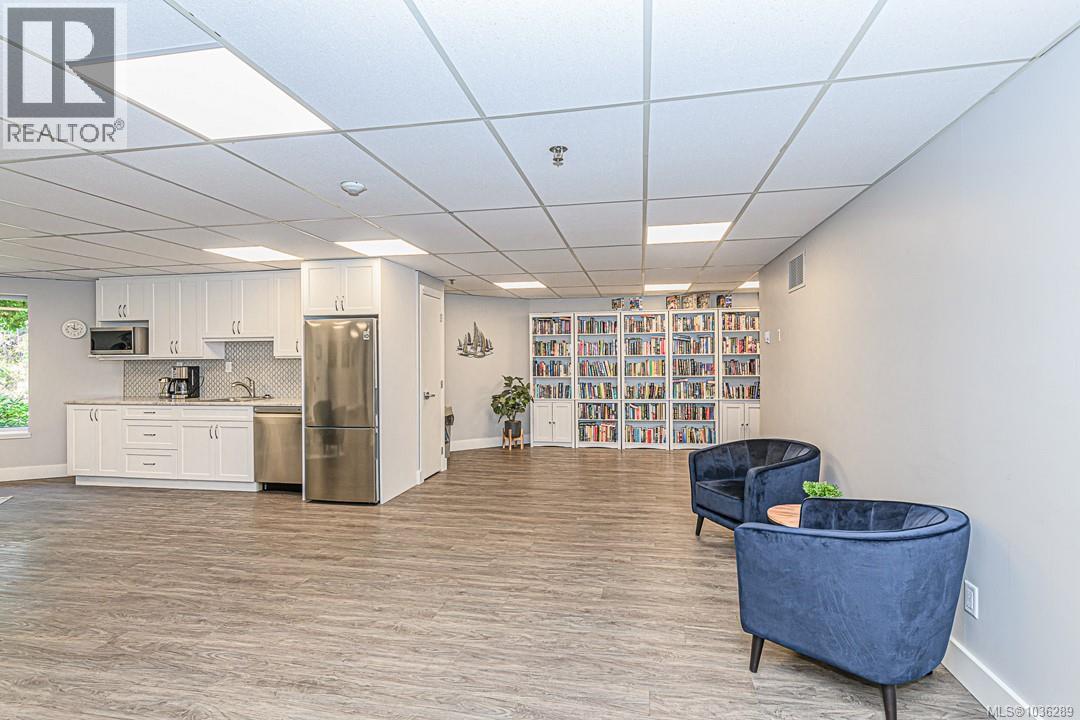 104 1085 Tillicum Rd, Esquimalt, British Columbia  V9A 7M3 - Photo 41 - 1036289