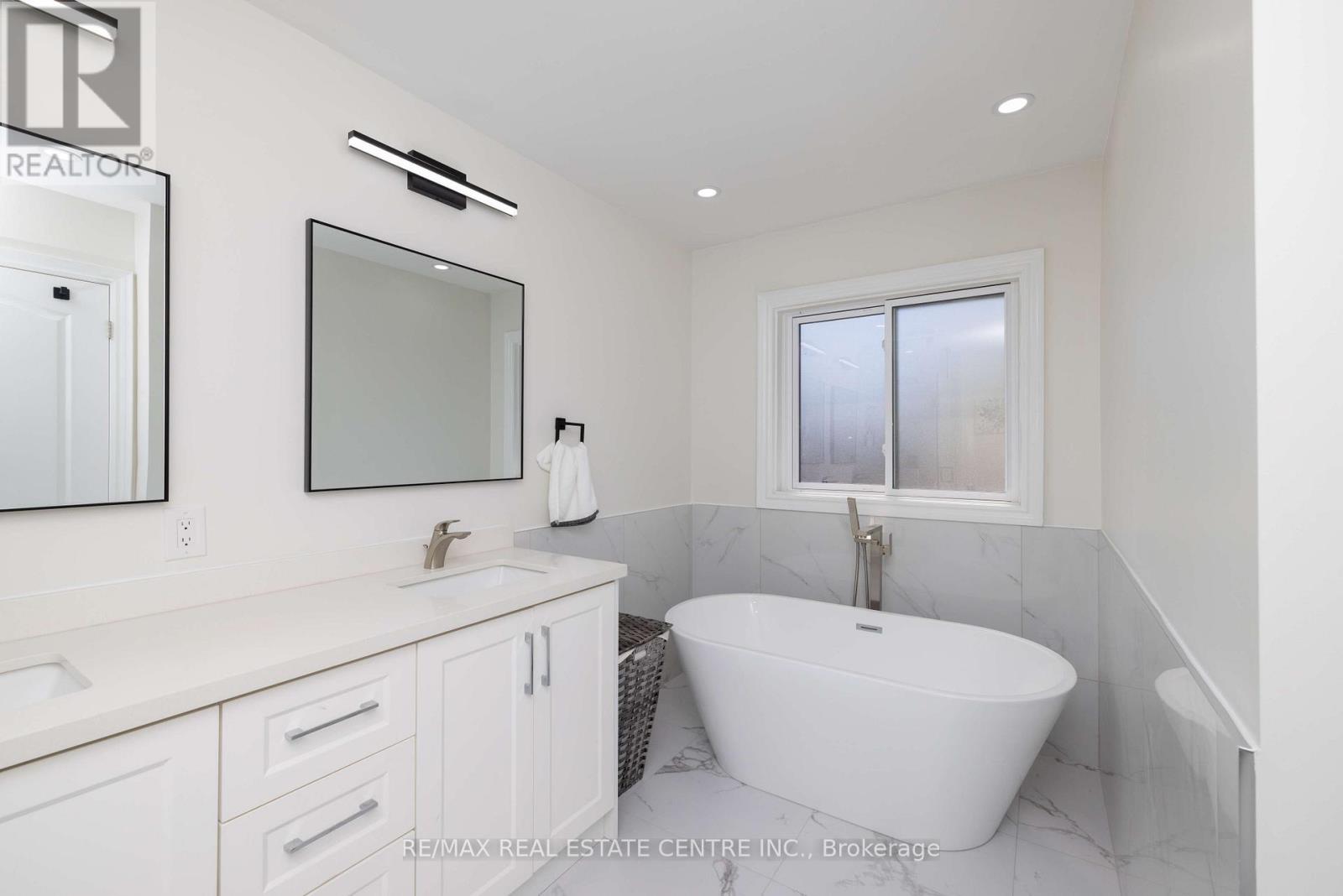 3408 Hideaway Place, Mississauga, Ontario  L5M 0A7 - Photo 33 - W13106708
