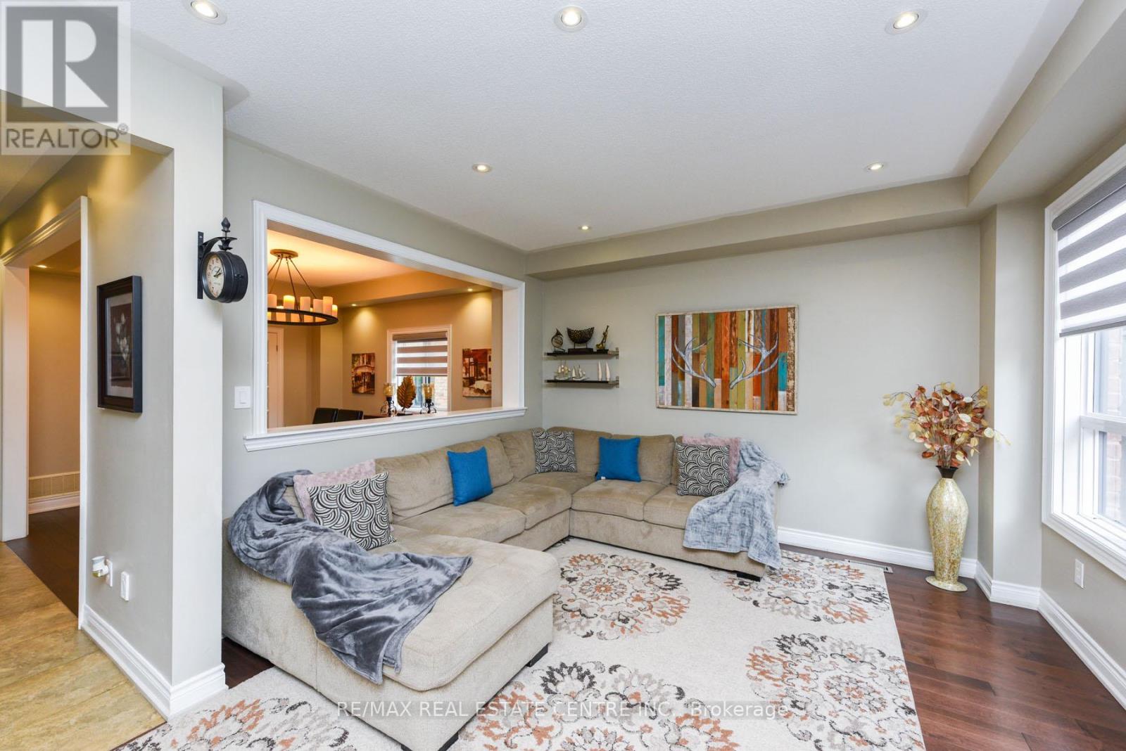 3408 Hideaway Place, Mississauga, Ontario  L5M 0A7 - Photo 6 - W13106708