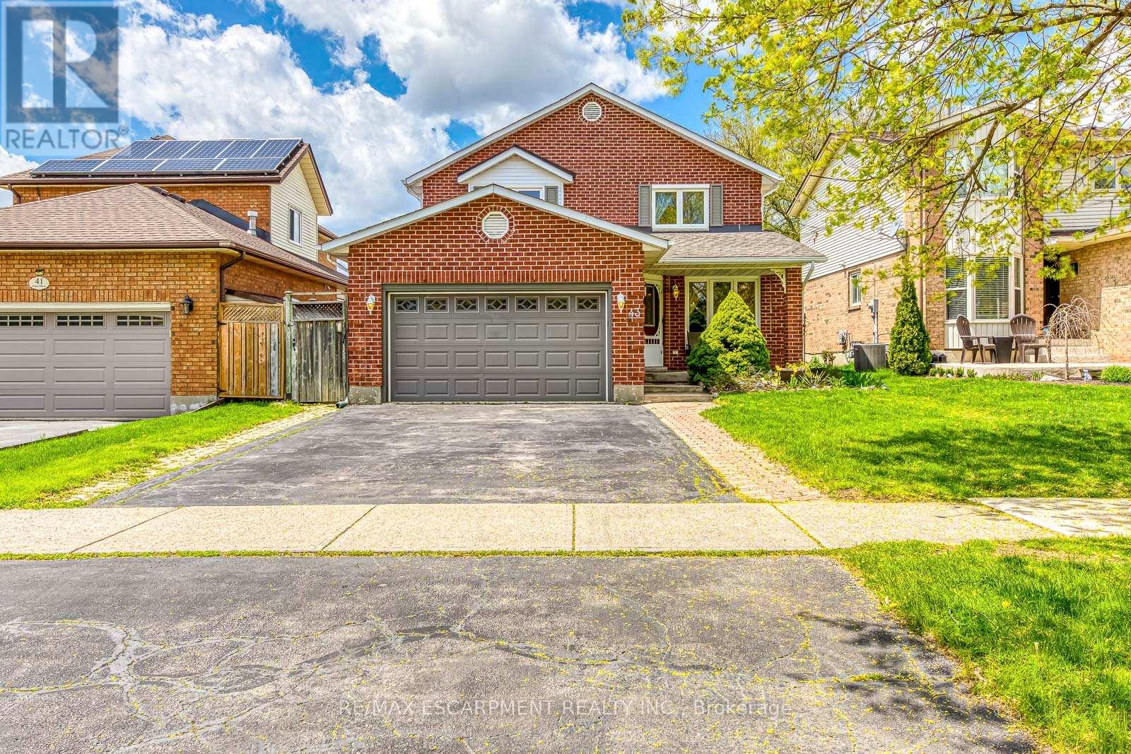 43 NISKA DRIVE, Hamilton, Ontario