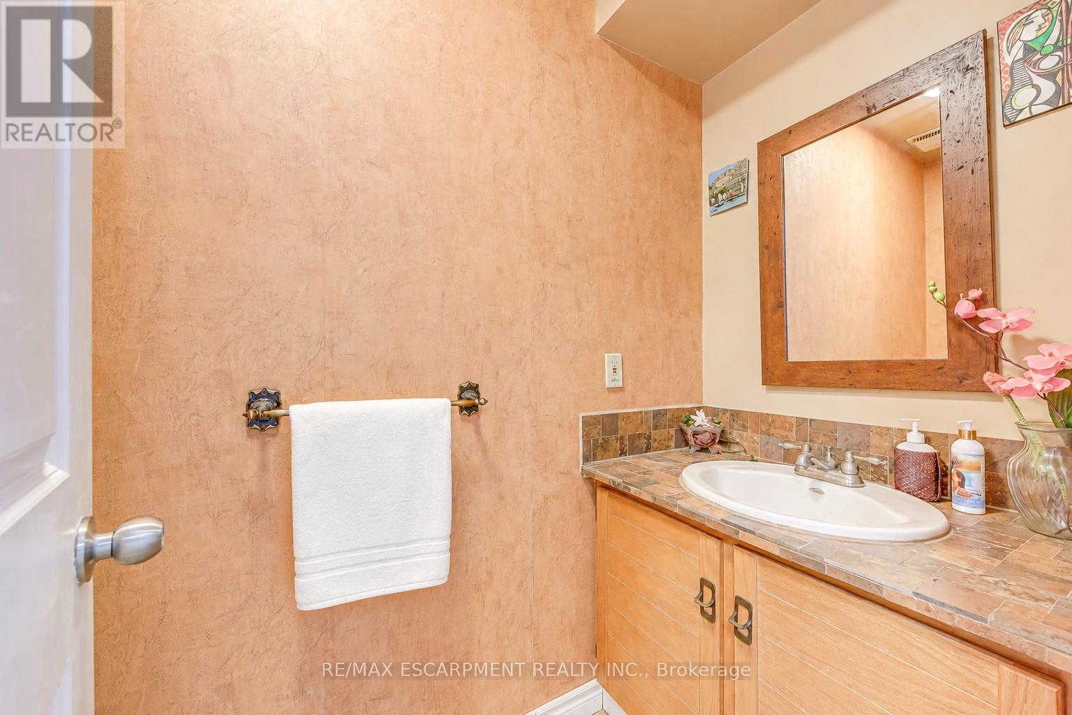 43 Niska Drive, Hamilton, Ontario  L0R 2H3 - Photo 21 - X13106738