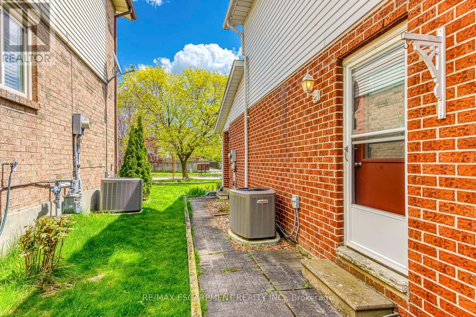 43 Niska Drive, Hamilton, Ontario  L0R 2H3 - Photo 49 - X13106738