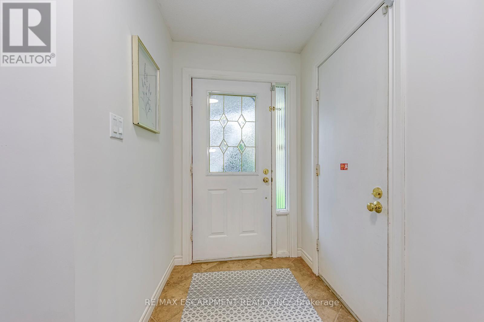 43 Niska Drive, Hamilton, Ontario  L0R 2H3 - Photo 5 - X13106738