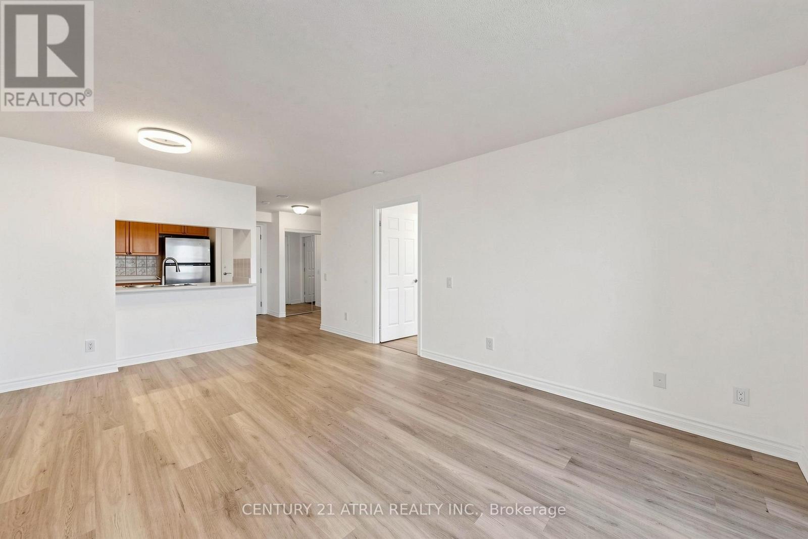 815 - 8 Mondeo Drive, Toronto, Ontario  M1P 5C7 - Photo 11 - E13104722
