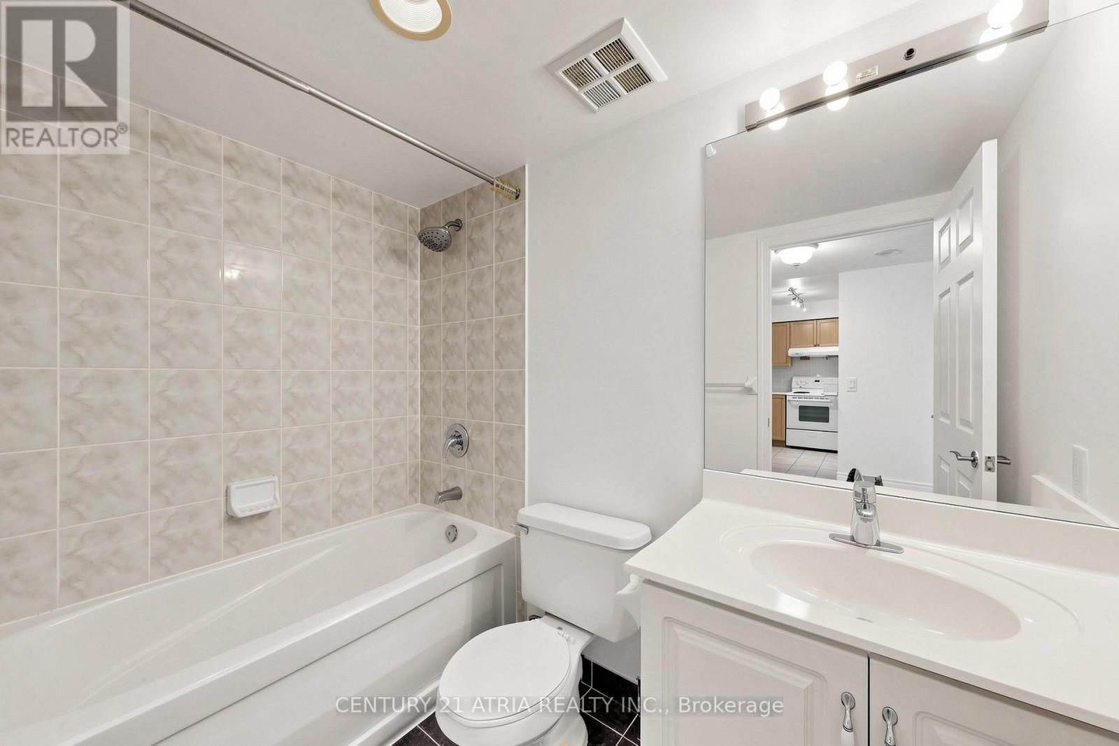 815 - 8 Mondeo Drive, Toronto, Ontario  M1P 5C7 - Photo 20 - E13104722