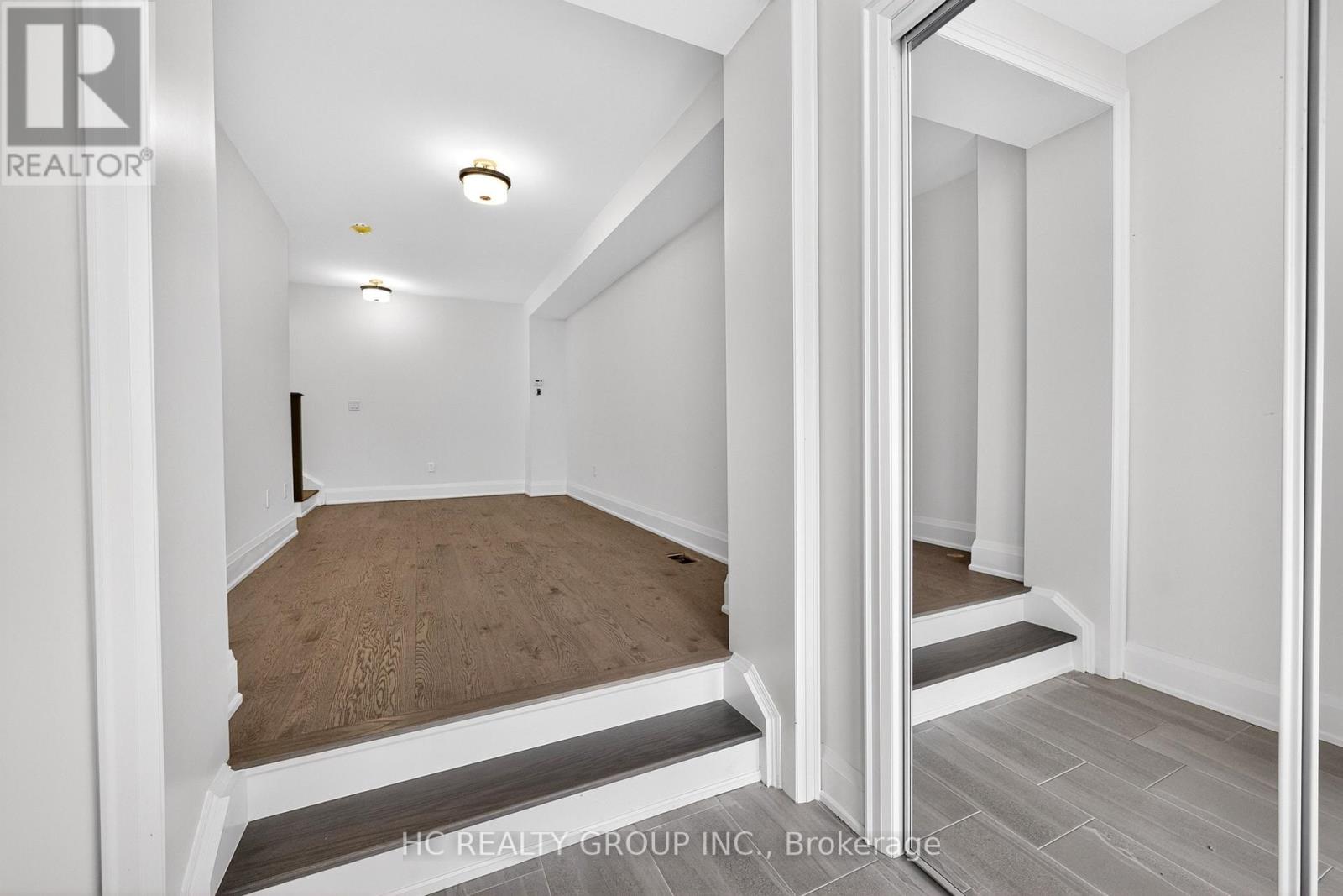 3313-Lot 99 Taha Gardens, Oakville, Ontario  L6M 4K1 - Photo 4 - W13105994
