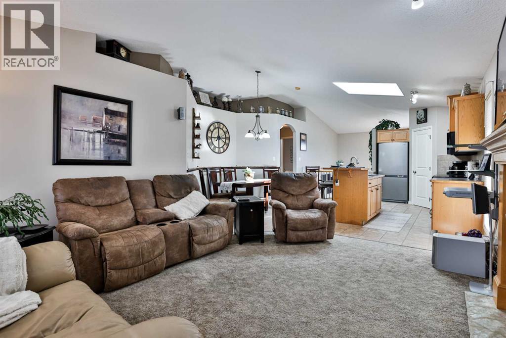 499 Lynx Crescent N, Lethbridge, Alberta  T1H 6X5 - Photo 18 - A2309589