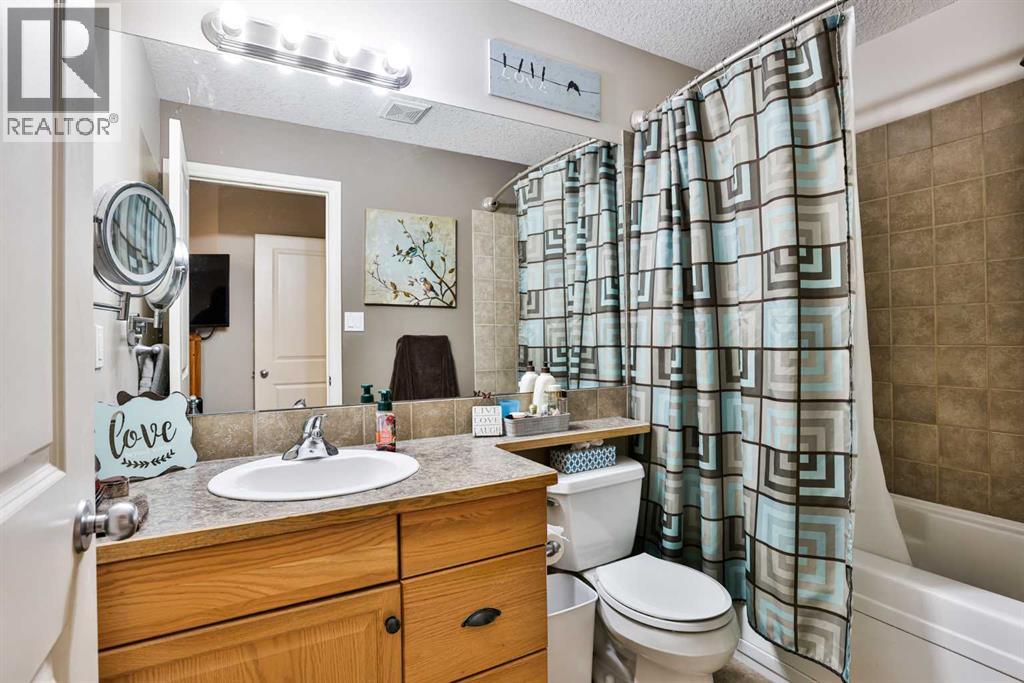 499 Lynx Crescent N, Lethbridge, Alberta  T1H 6X5 - Photo 23 - A2309589