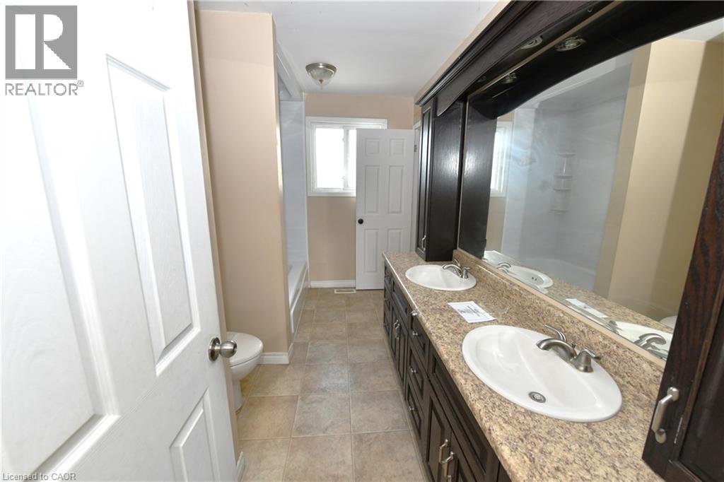 110 Silverspring Crescent, Kitchener, Ontario  N2M 4P4 - Photo 12 - 40828484