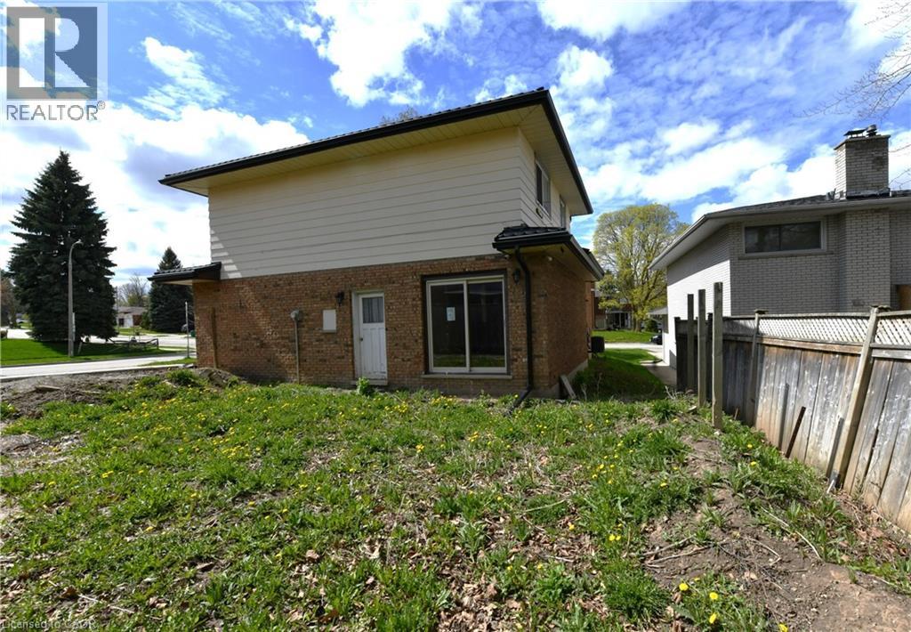110 Silverspring Crescent, Kitchener, Ontario  N2M 4P4 - Photo 3 - 40828484