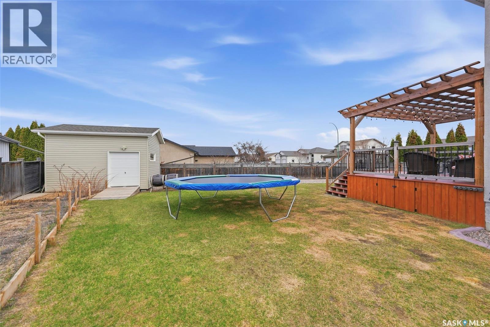 402 Crystal Bay, Warman, Saskatchewan  S0K 0A1 - Photo 40 - SK035380